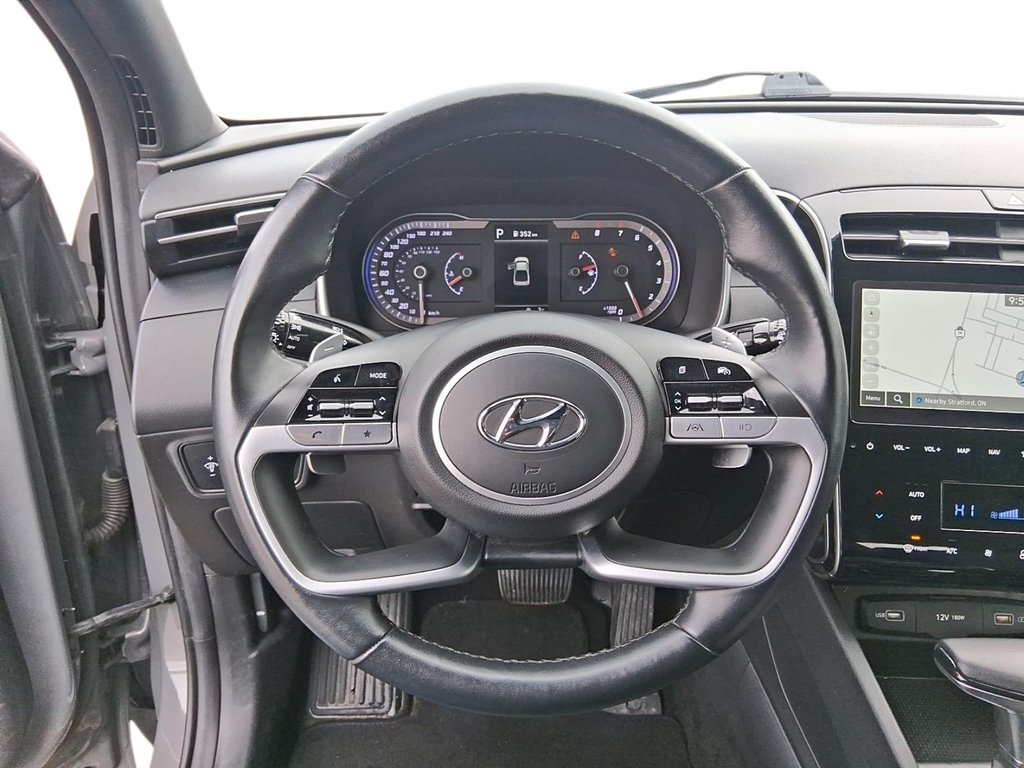 2024 Hyundai Santa Cruz Preferred AWD in Stratford, Ontario - 12 - w1024h768px