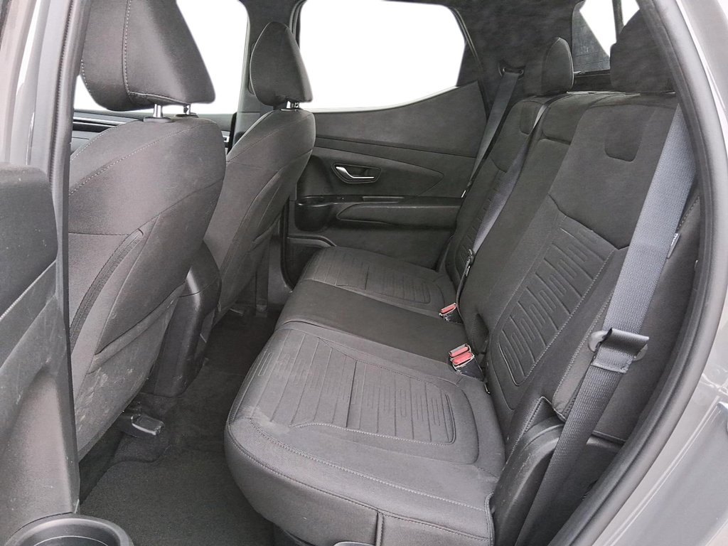 2024 Hyundai Santa Cruz Preferred AWD in Stratford, Ontario - 9 - w1024h768px