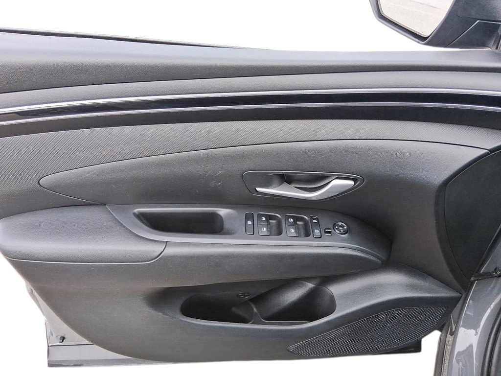 2024 Hyundai Santa Cruz Preferred AWD in Stratford, Ontario - 11 - w1024h768px