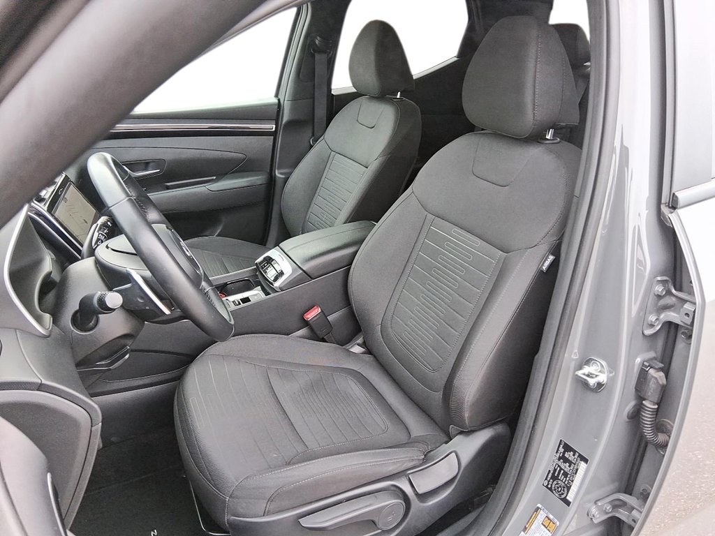 2024 Hyundai Santa Cruz Preferred AWD in Stratford, Ontario - 8 - w1024h768px