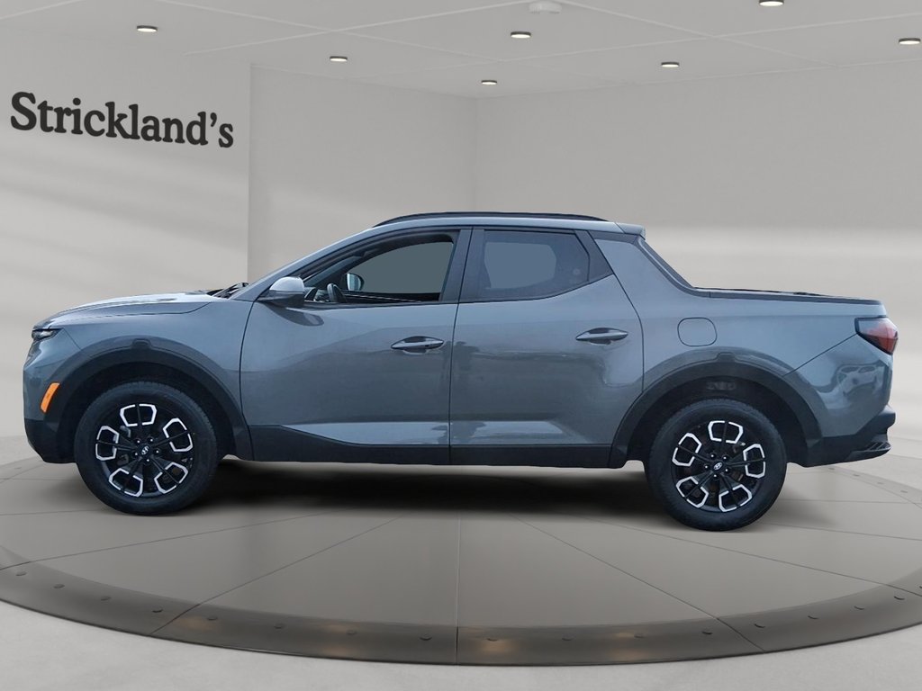 2024 Hyundai Santa Cruz Preferred AWD in Stratford, Ontario - 5 - w1024h768px
