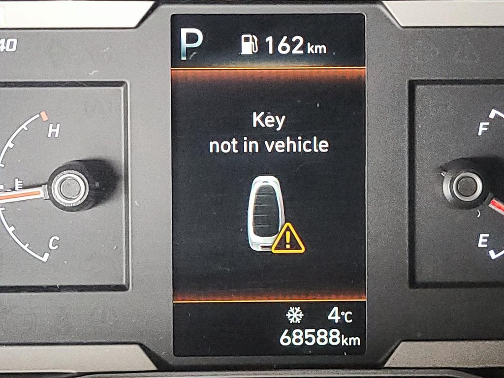 2024 Hyundai Santa Cruz Preferred AWD in Stratford, Ontario - 12 - w1024h768px