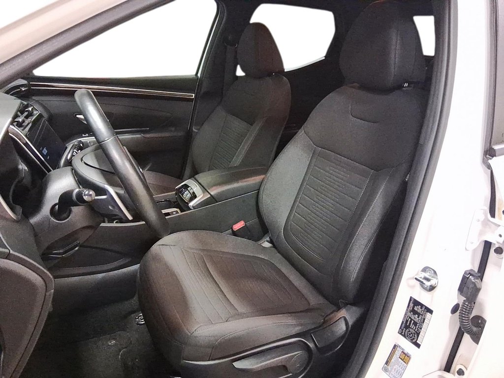 2024 Hyundai Santa Cruz Preferred AWD in Stratford, Ontario - 8 - w1024h768px