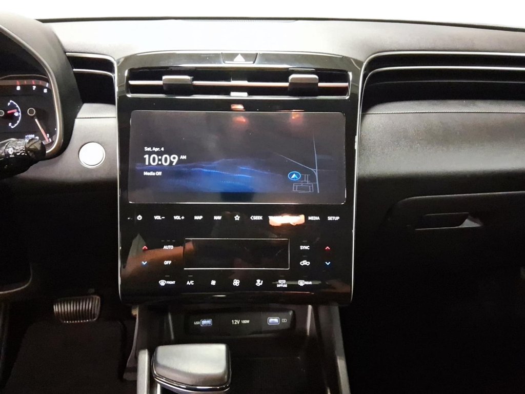 2024 Hyundai Santa Cruz Preferred AWD in Stratford, Ontario - 15 - w1024h768px