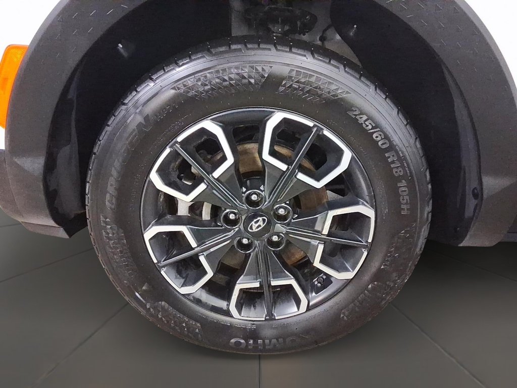 2024 Hyundai Santa Cruz Preferred AWD in Stratford, Ontario - 7 - w1024h768px