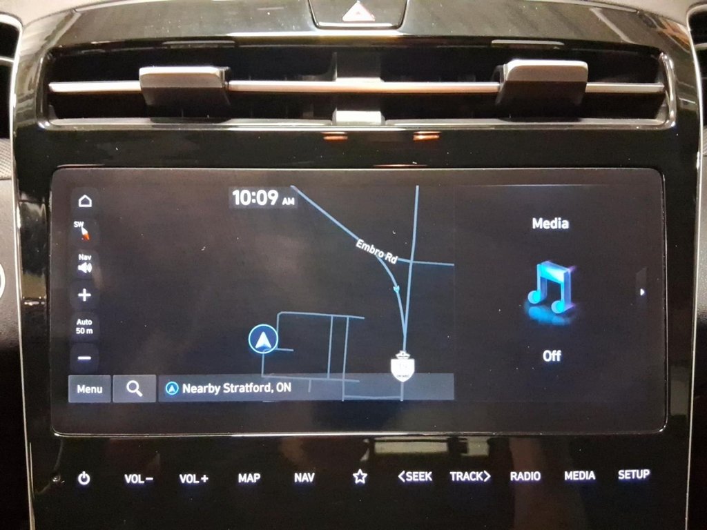 2024 Hyundai Santa Cruz Preferred AWD in Stratford, Ontario - 21 - w1024h768px