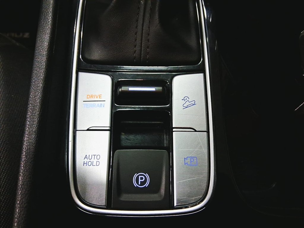 2024 Hyundai Santa Cruz Preferred AWD in Stratford, Ontario - 17 - w1024h768px
