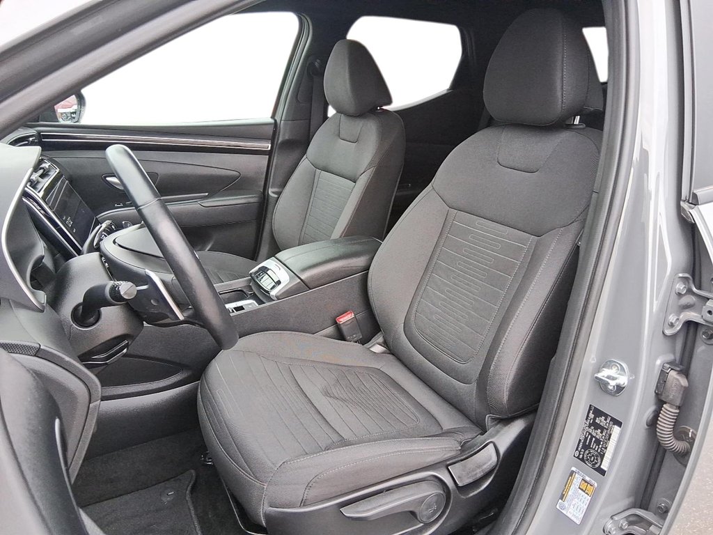 2024 Hyundai Santa Cruz Preferred AWD in Stratford, Ontario - 8 - w1024h768px