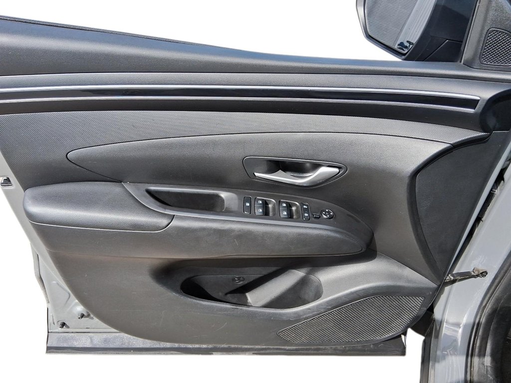 2024 Hyundai Santa Cruz Preferred AWD in Stratford, Ontario - 11 - w1024h768px