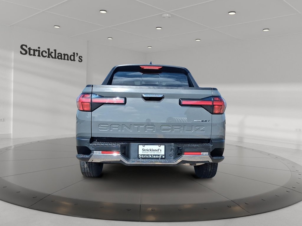 2024 Hyundai Santa Cruz Preferred AWD in Stratford, Ontario - 3 - w1024h768px