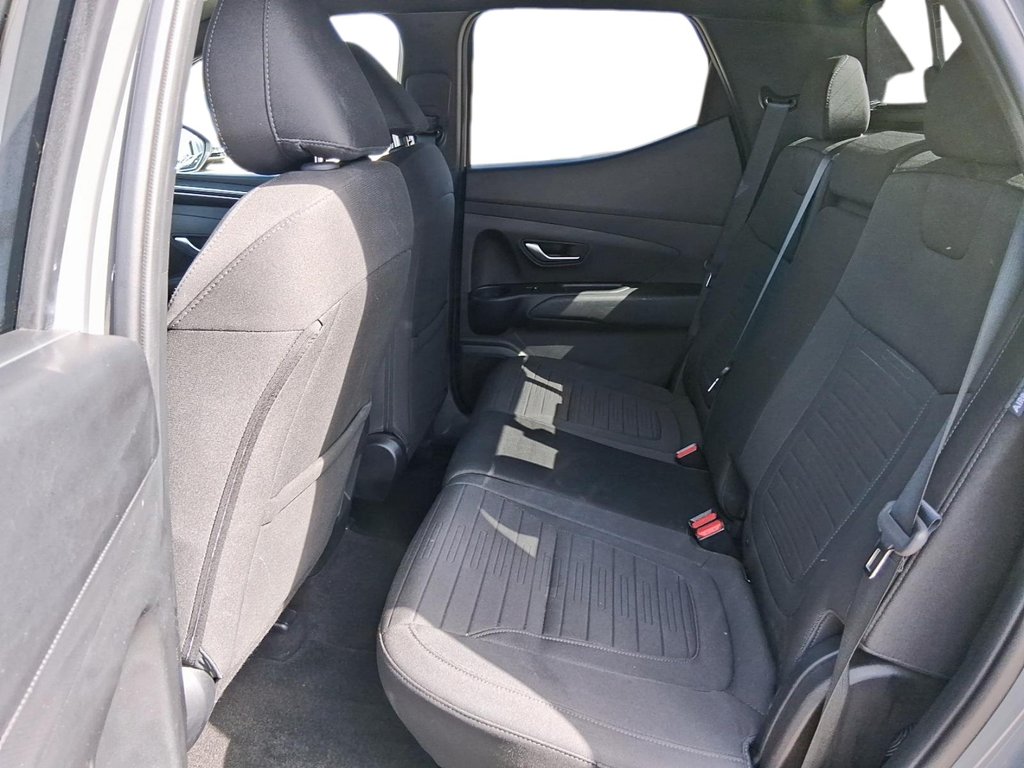 2024 Hyundai Santa Cruz Preferred AWD in Stratford, Ontario - 9 - w1024h768px