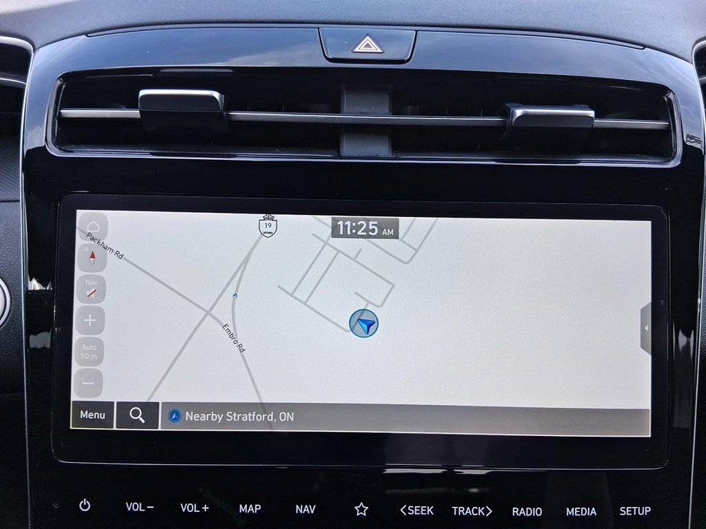 2024 Hyundai Santa Cruz Preferred AWD in Stratford, Ontario - 22 - w1024h768px