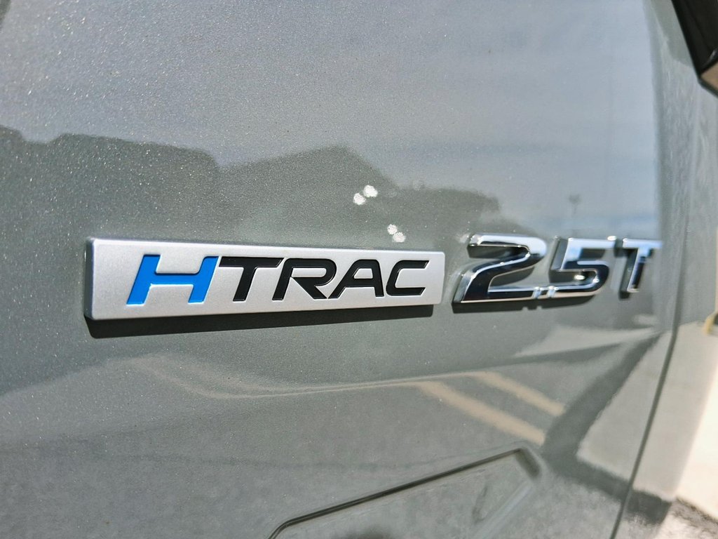 2024 Hyundai Santa Cruz Preferred AWD in Stratford, Ontario - 6 - w1024h768px