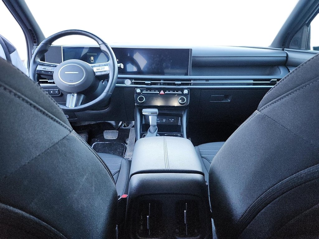 2025 Hyundai Santa Cruz Preferred AWD in Stratford, Ontario - 8 - w1024h768px