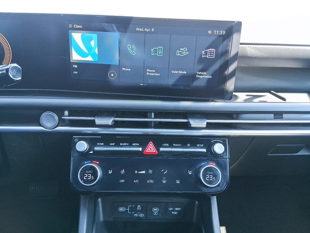 2025 Hyundai Santa Cruz Preferred AWD in Stratford, Ontario - 15 - w1024h768px