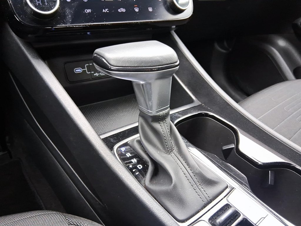 2025 Hyundai Santa Cruz Preferred AWD in Stratford, Ontario - 16 - w1024h768px