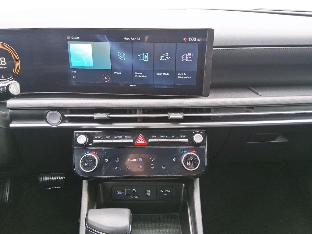 2025 Hyundai Santa Cruz Preferred AWD in Stratford, Ontario - 15 - w1024h768px