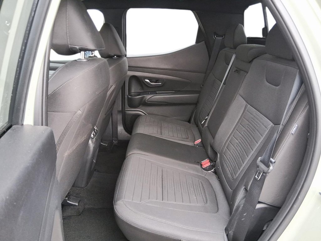 2025 Hyundai Santa Cruz Preferred AWD in Stratford, Ontario - 9 - w1024h768px