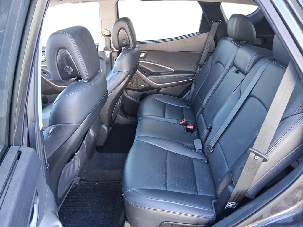 2016 Hyundai Santa Fe Sport AWD 2.0T Limited in Stratford, Ontario - 9 - w1024h768px