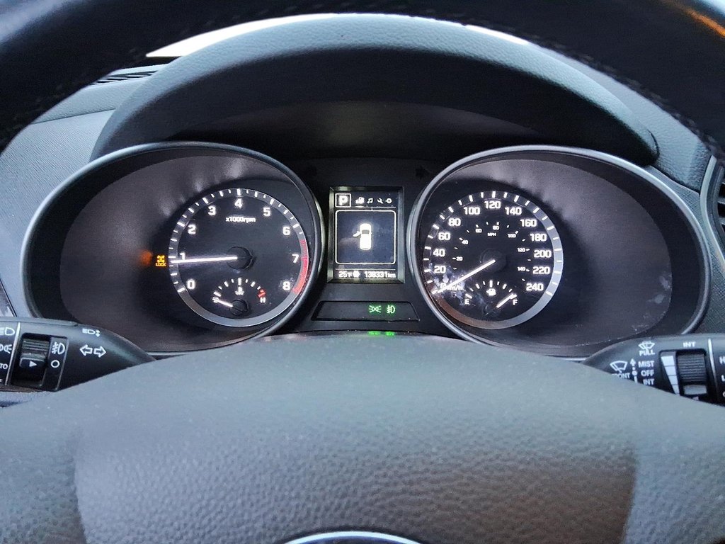2018 Hyundai Santa Fe Sport AWD 2.4L SE in Stratford, Ontario - 14 - w1024h768px