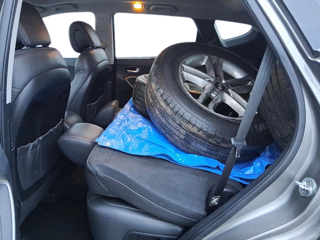 2018 Hyundai Santa Fe Sport AWD 2.4L SE in Stratford, Ontario - 9 - w1024h768px