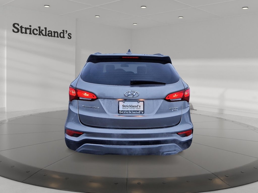 2018 Hyundai Santa Fe Sport AWD 2.4L SE in Stratford, Ontario - 3 - w1024h768px