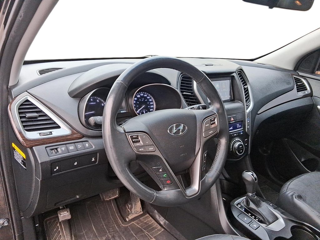 2018 Hyundai Santa Fe Sport AWD 2.4L SE in Stratford, Ontario - 10 - w1024h768px