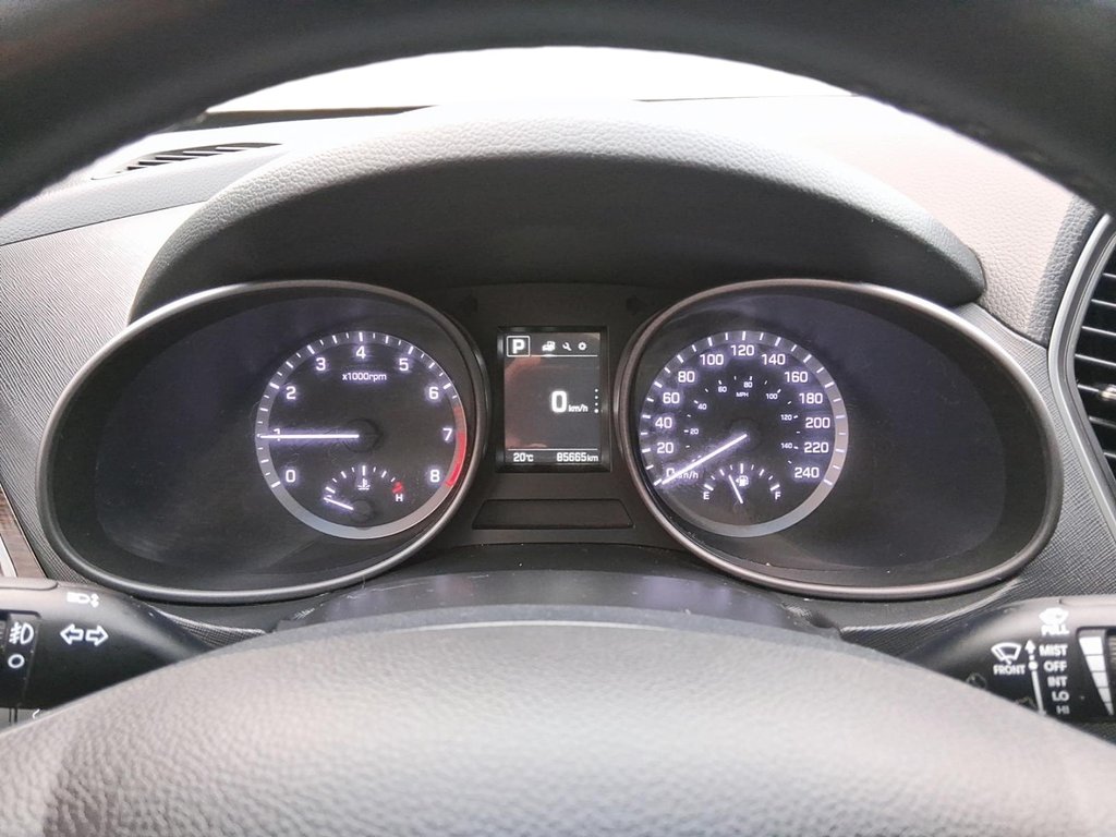 2018 Hyundai Santa Fe Sport AWD 2.4L SE in Stratford, Ontario - 14 - w1024h768px