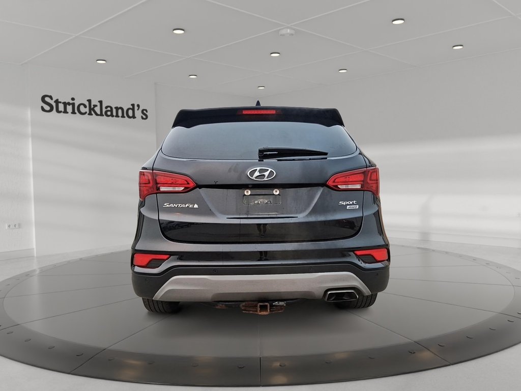 2018 Hyundai Santa Fe Sport AWD 2.4L SE in Stratford, Ontario - 3 - w1024h768px