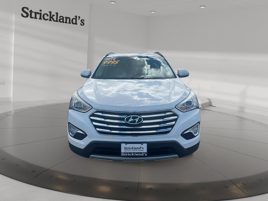 2016 Hyundai Santa Fe XL AWD Limited 6 Passenger in Stratford, Ontario - 2 - w1024h768px