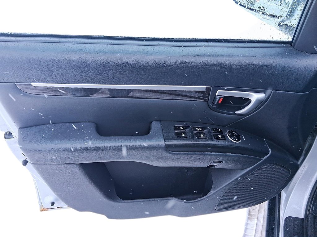 2009 Hyundai Santa Fe GL 3.3L V6 AWD at in Stratford, Ontario - 12 - w1024h768px