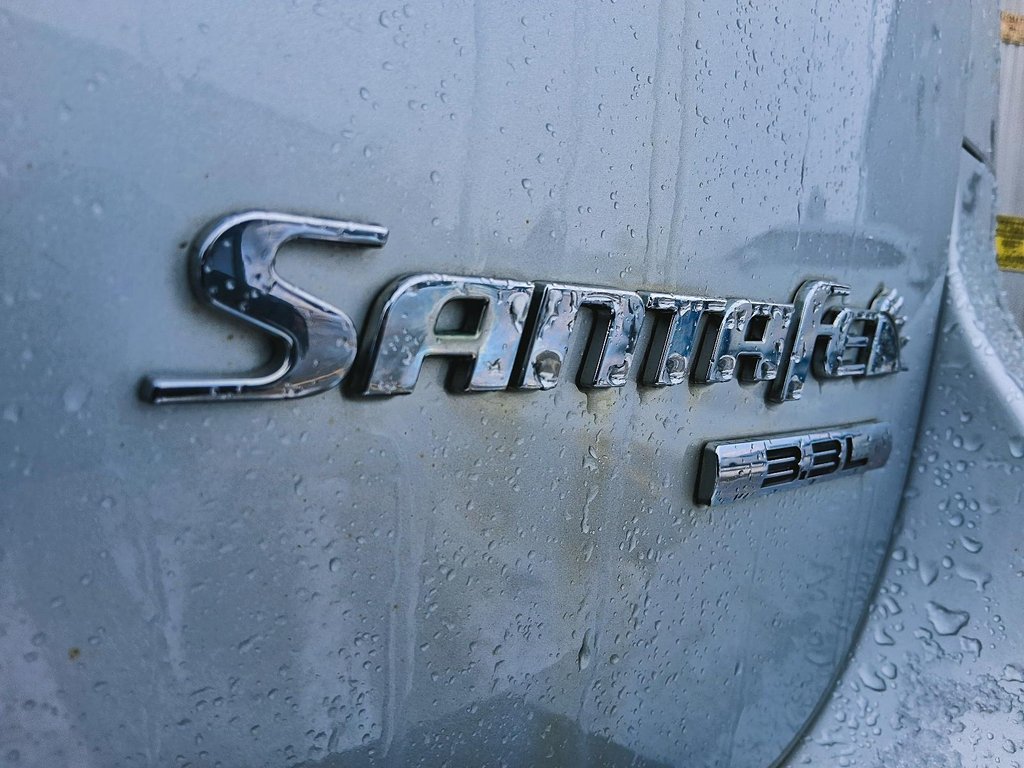 2009 Hyundai Santa Fe GL 3.3L V6 AWD at in Stratford, Ontario - 8 - w1024h768px