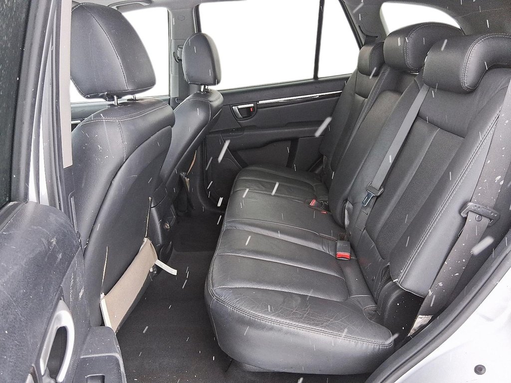 2009 Hyundai Santa Fe GL 3.3L V6 AWD at in Stratford, Ontario - 10 - w1024h768px