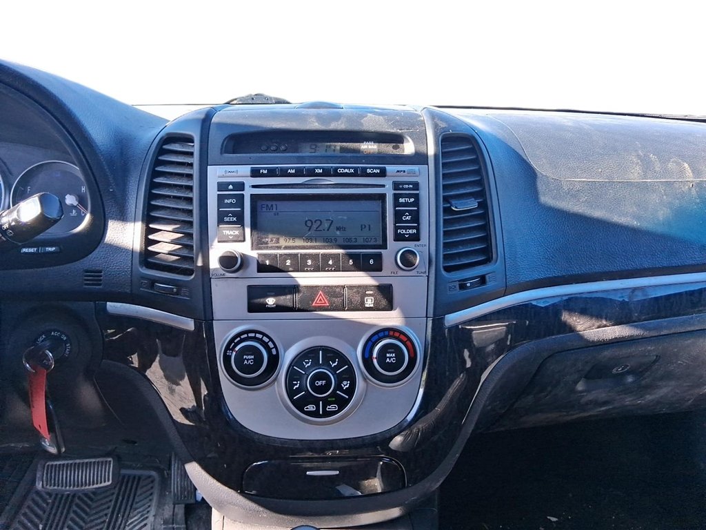 2009 Hyundai Santa Fe GL 2.7L V6 FWD at in Stratford, Ontario - 13 - w1024h768px