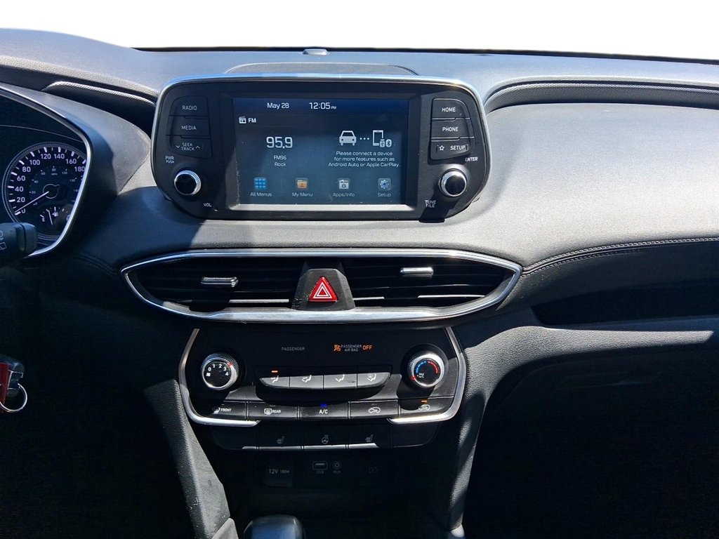 2020 Hyundai Santa Fe Essential AWD 2.4L Safety Package in Stratford, Ontario - 15 - w1024h768px