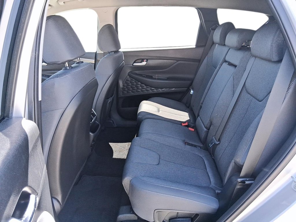 2020 Hyundai Santa Fe Essential AWD 2.4L Safety Package in Stratford, Ontario - 9 - w1024h768px