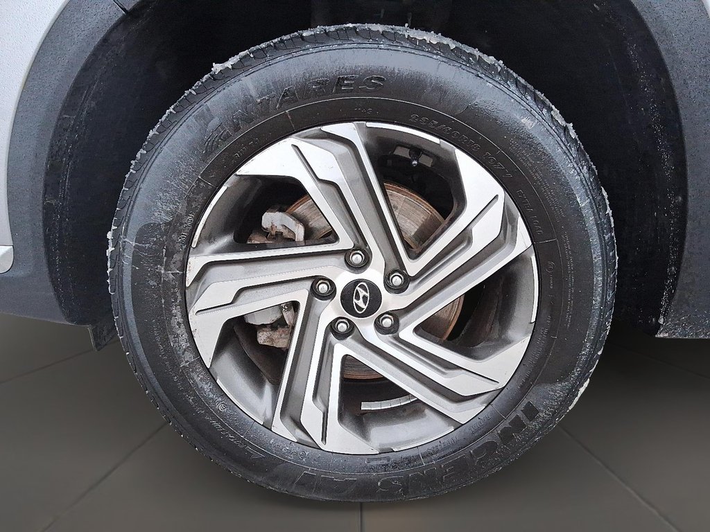 2022 Hyundai Santa Fe Preferred AWD 2.5L in Stratford, Ontario - 7 - w1024h768px