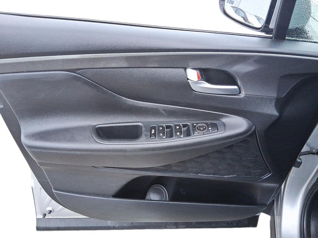 2022 Hyundai Santa Fe Preferred AWD 2.5L in Stratford, Ontario - 11 - w1024h768px