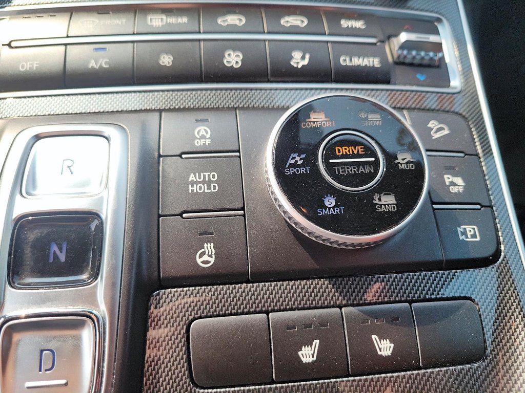 2023 Hyundai Santa Fe Preferred AWD 2.5L in Stratford, Ontario - 15 - w1024h768px