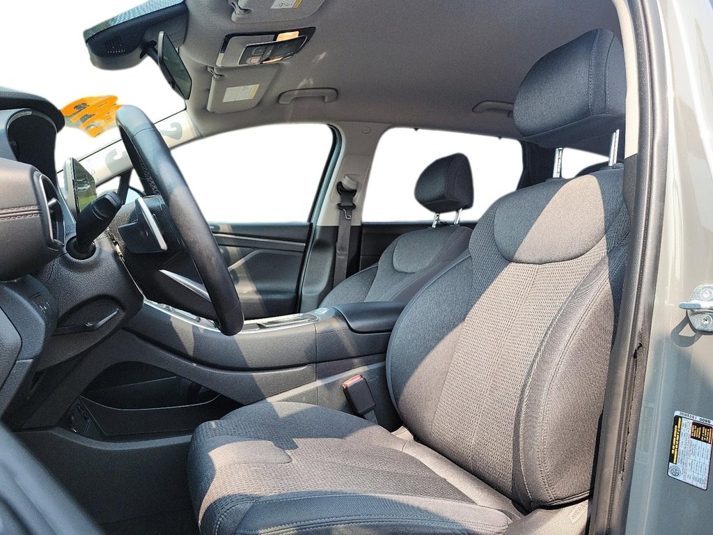 2023 Hyundai Santa Fe Preferred AWD 2.5L in Stratford, Ontario - 8 - w1024h768px