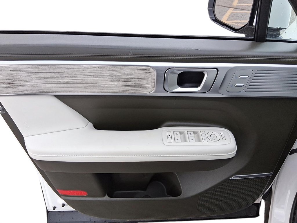 2025 Hyundai Santa Fe Ultimate Calligraphy AWD w/Beige Interior in Stratford, Ontario - 12 - w1024h768px