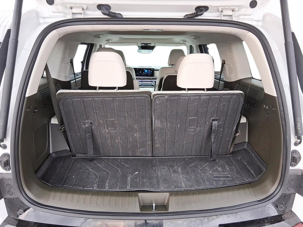 2025 Hyundai Santa Fe Ultimate Calligraphy AWD w/Beige Interior in Stratford, Ontario - 6 - w1024h768px