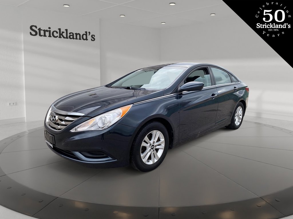 2013  Sonata GL at in Stratford, Ontario - 1 - w1024h768px