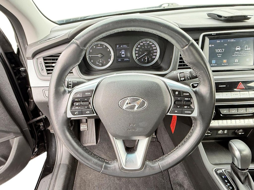 2019 Hyundai Sonata Essential in Stratford, Ontario - 11 - w1024h768px