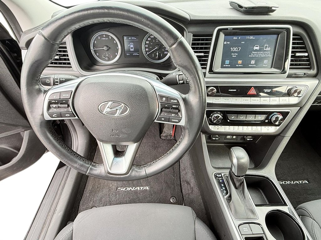 2019 Hyundai Sonata Essential in Stratford, Ontario - 13 - w1024h768px
