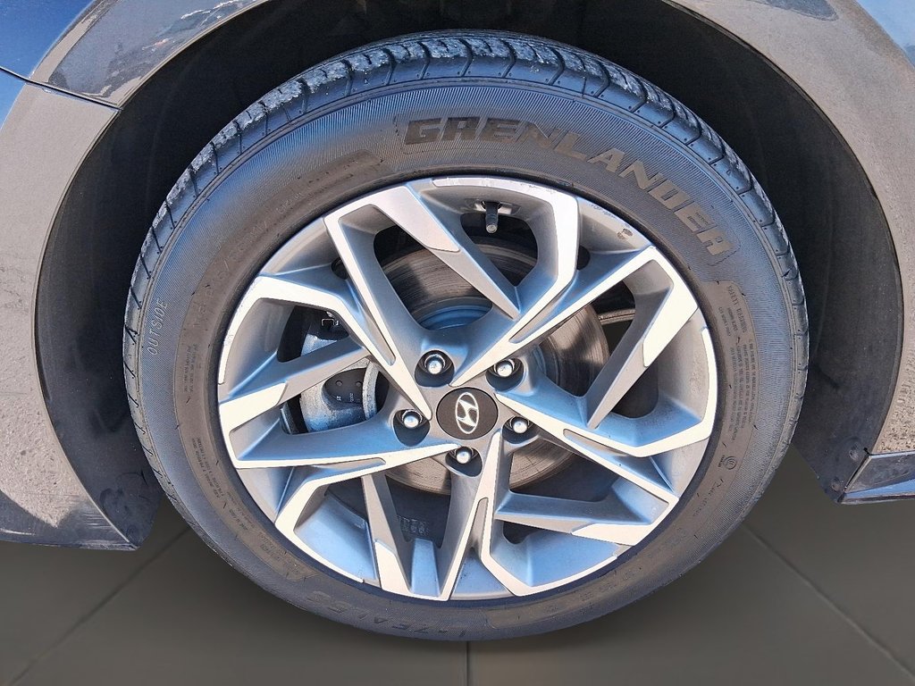2021 Hyundai Sonata Preferred in Stratford, Ontario - 7 - w1024h768px