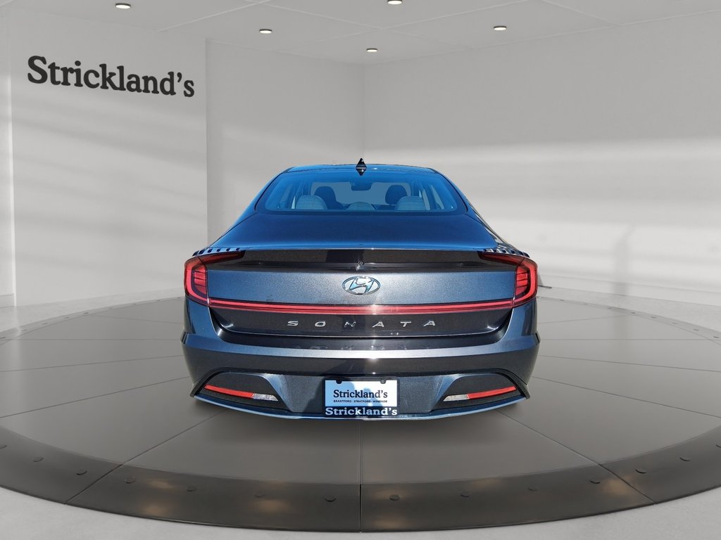 2021 Hyundai Sonata Preferred in Stratford, Ontario - 3 - w1024h768px