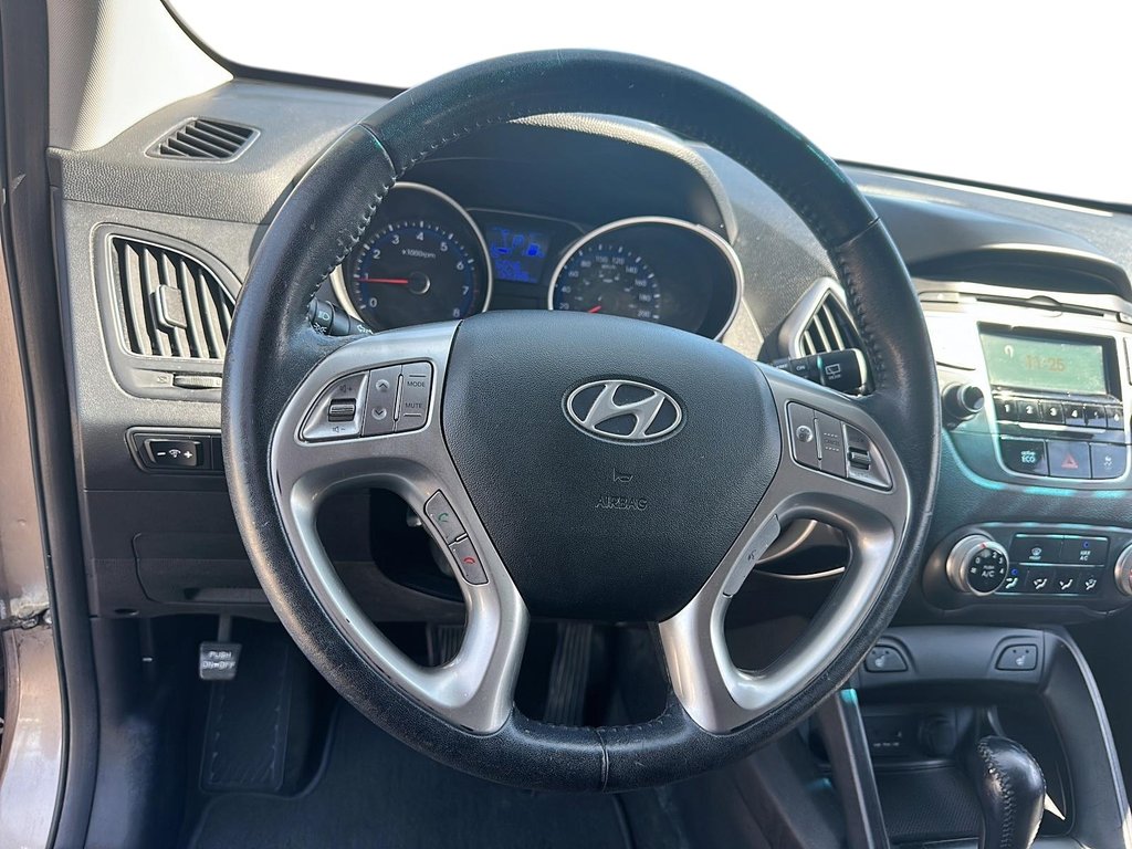 2012 Hyundai Tucson GLS AWD at in Stratford, Ontario - 11 - w1024h768px