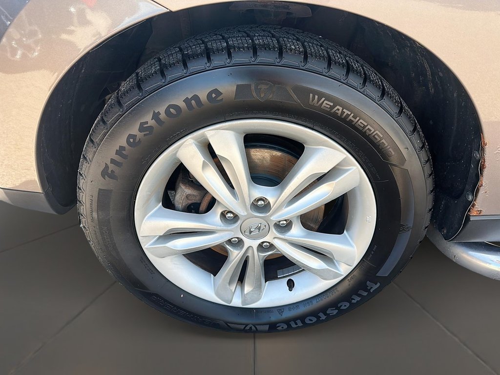 2012 Hyundai Tucson GLS AWD at in Stratford, Ontario - 7 - w1024h768px
