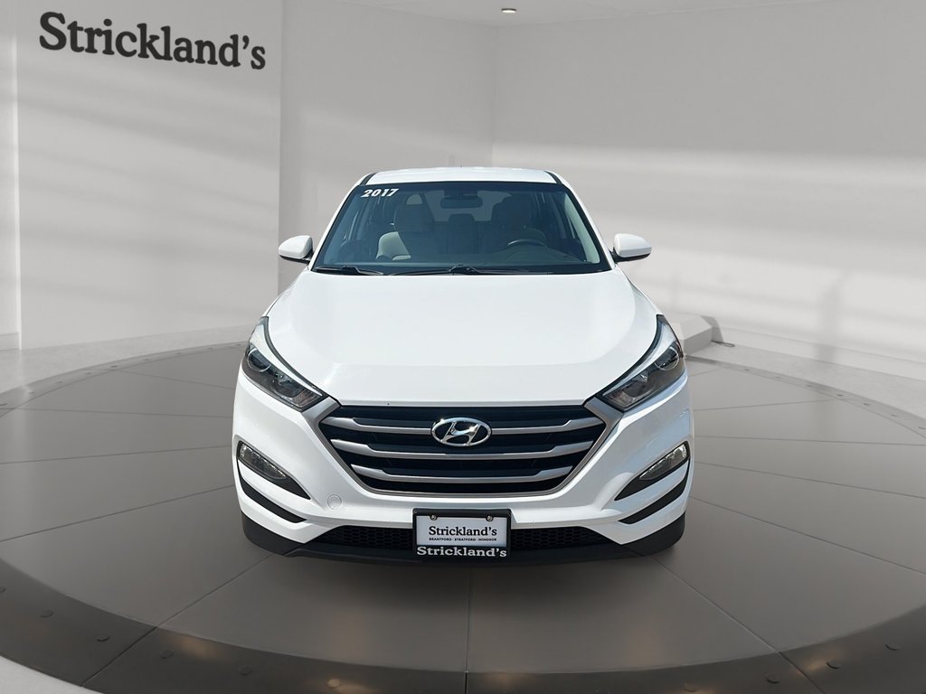2017 Hyundai Tucson FWD 2.0L SE in Stratford, Ontario - 2 - w1024h768px